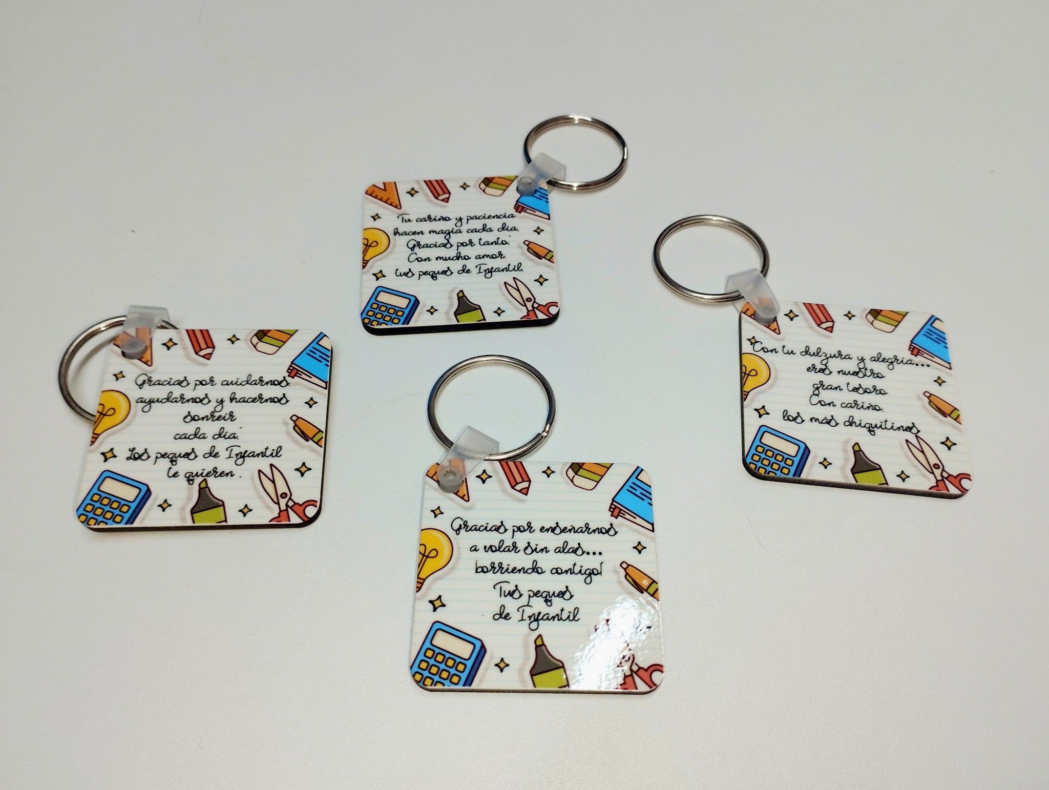 Llavero  cuadrado de madera personalizado
