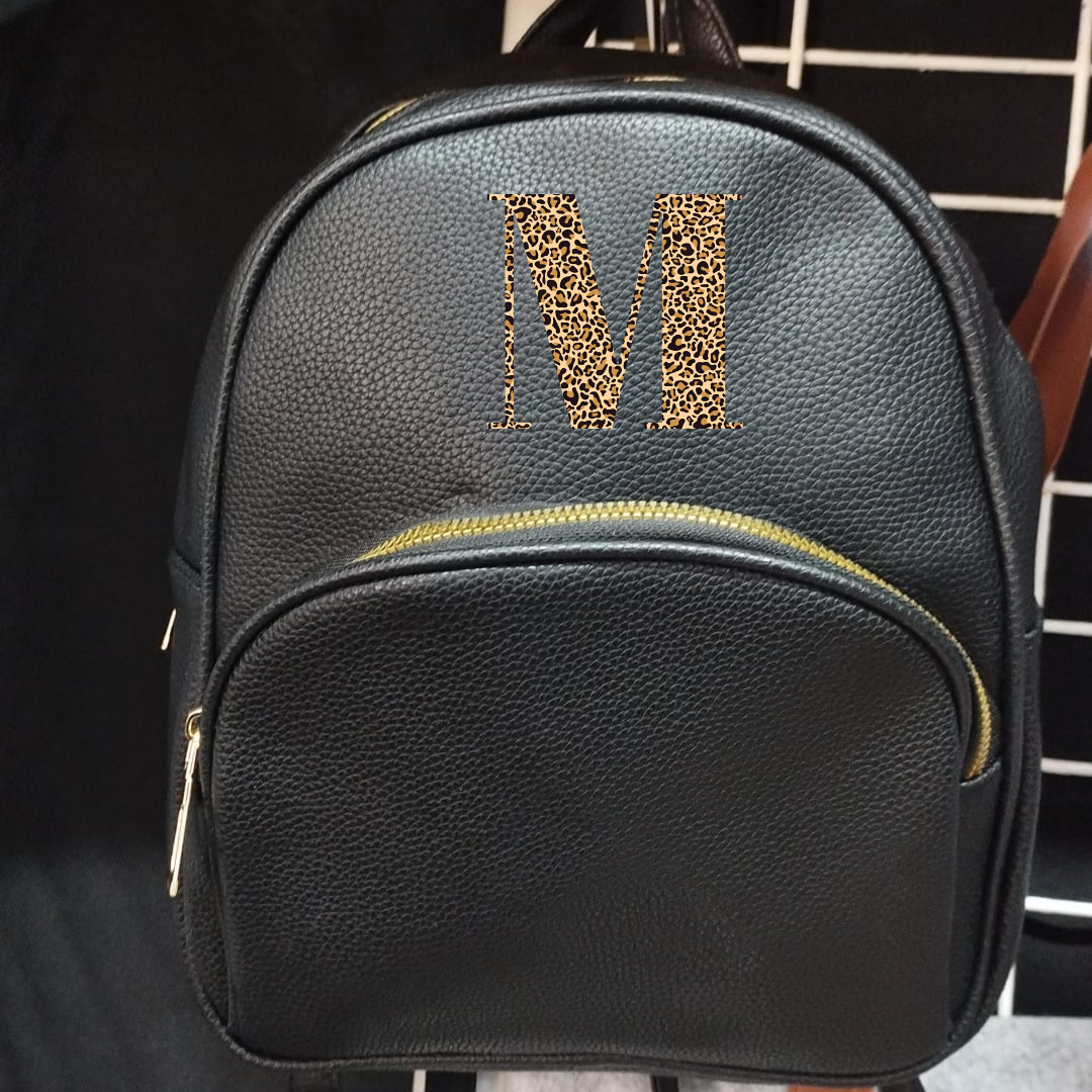 MOCHILA CUERO