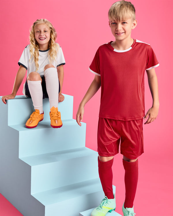 Equipación para adultos y niños ·0452·