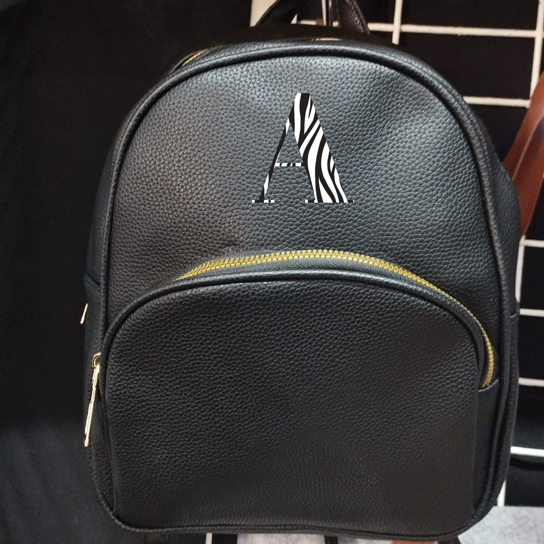 MOCHILA CUERO
